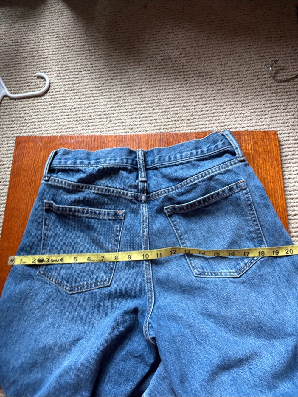 GAP BARREL HIGH RISE Cuffed Jeans. 29/8 Regular - Picture 5 of 8